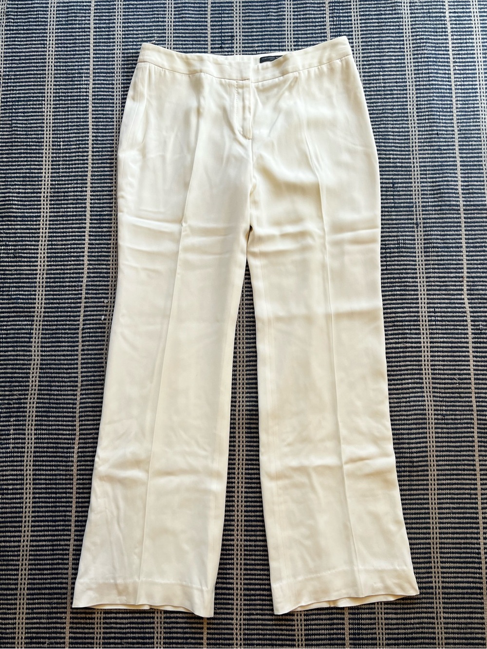 Alexander McQueen ivory trouser pants w pleat at front & back size 46 or Large
